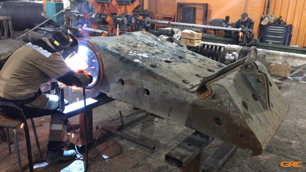 Восстановление посадочных мест в щеке дробилки